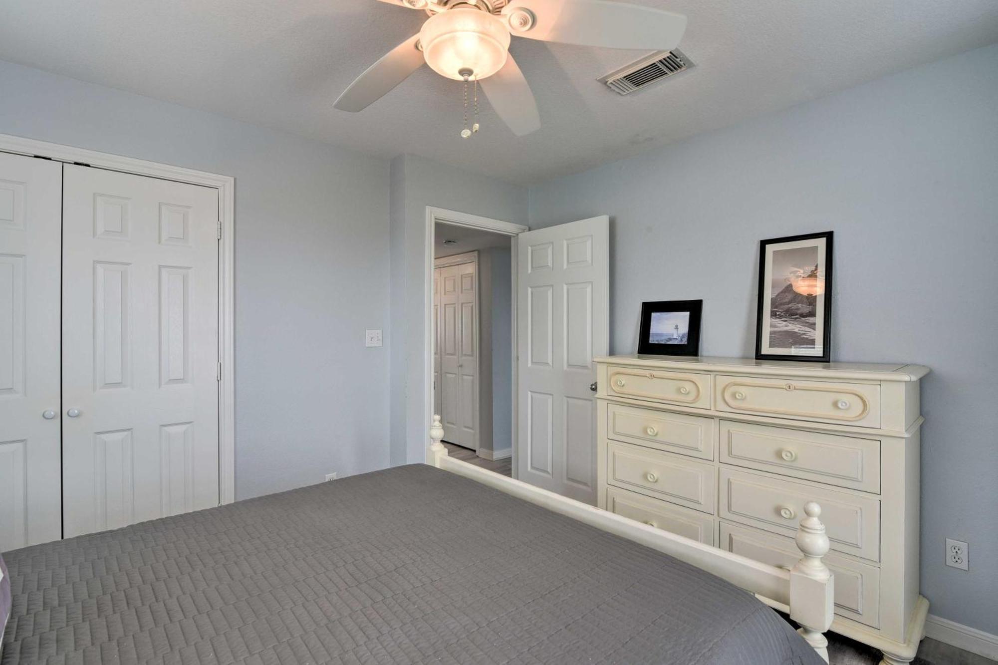 Oceanfront Galveston Home - Walk To Beach! Экстерьер фото