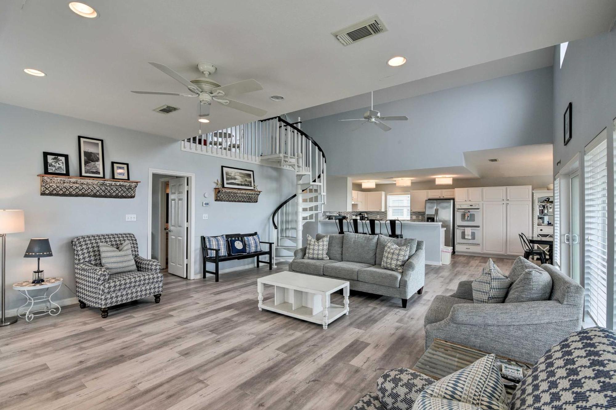 Oceanfront Galveston Home - Walk To Beach! Экстерьер фото